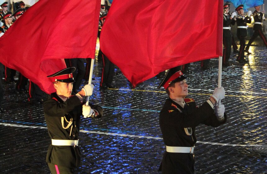 В Москве проходит фестиваль "Спасская башня" 13 фото