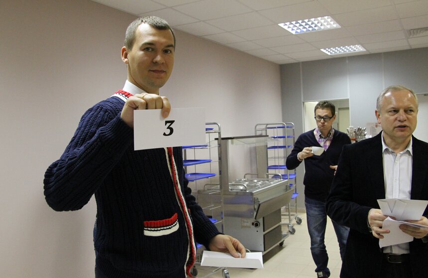 Кандидаты в мэры Москвы приняли участие в 12-м раунде дебатов 4 фото