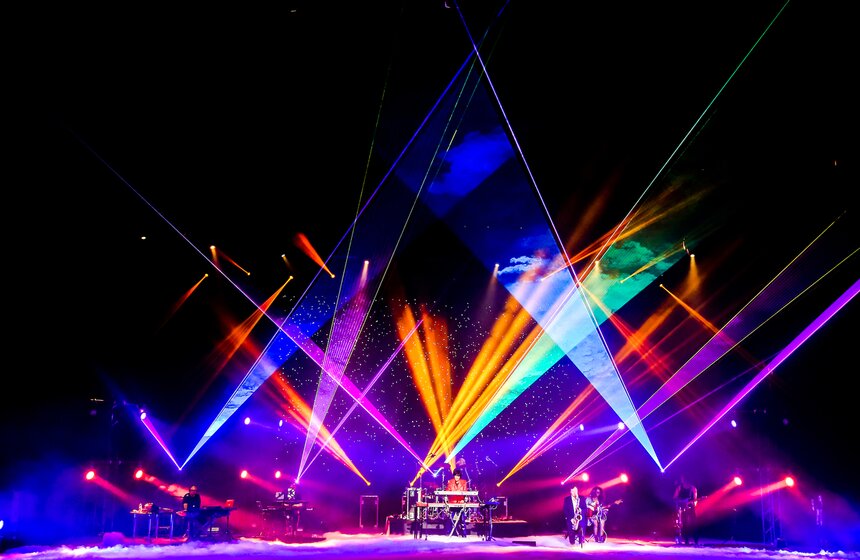 Артисты исполнили свои старые хиты Just Blue, New-York - Paris, Voice of Jupiter, Running in the city, Tango in space, Symphony, Secret dreams, а также новые произведения She loves you, Arkona action