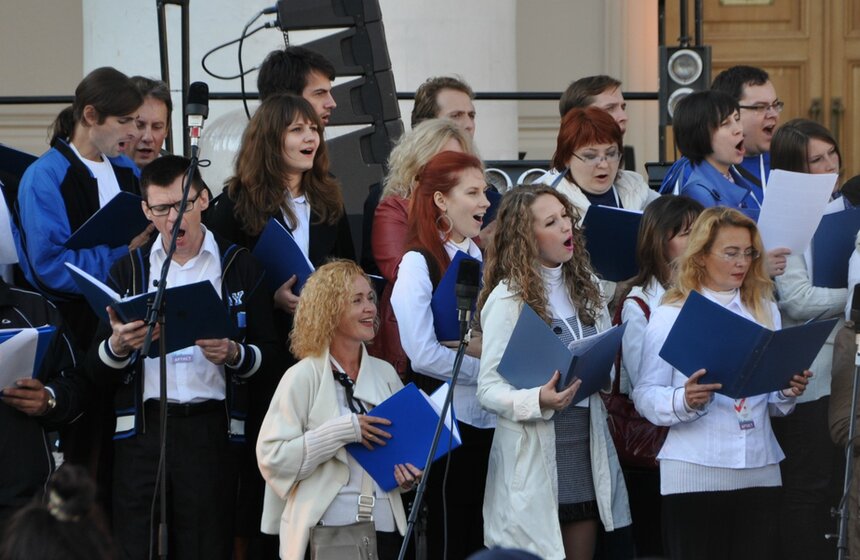 На Театральной площади состоялся концерт классической музыки 2 фото