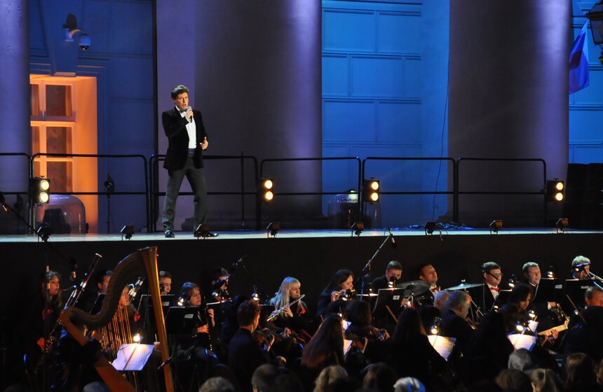 На Театральной площади состоялся концерт классической музыки 6 фото