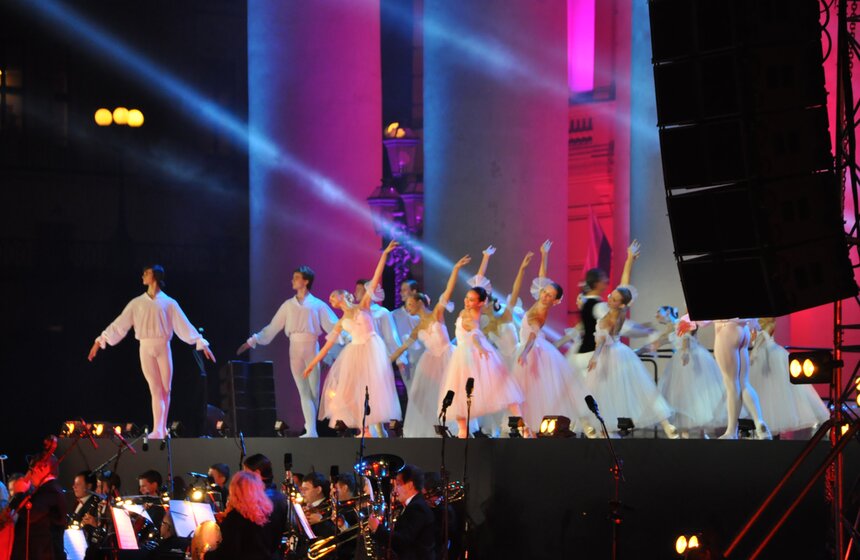 На Театральной площади состоялся концерт классической музыки 9 фото