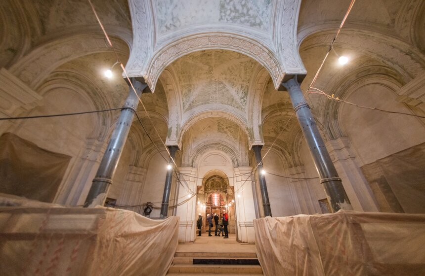 А также освободили от грунта подземные этажи