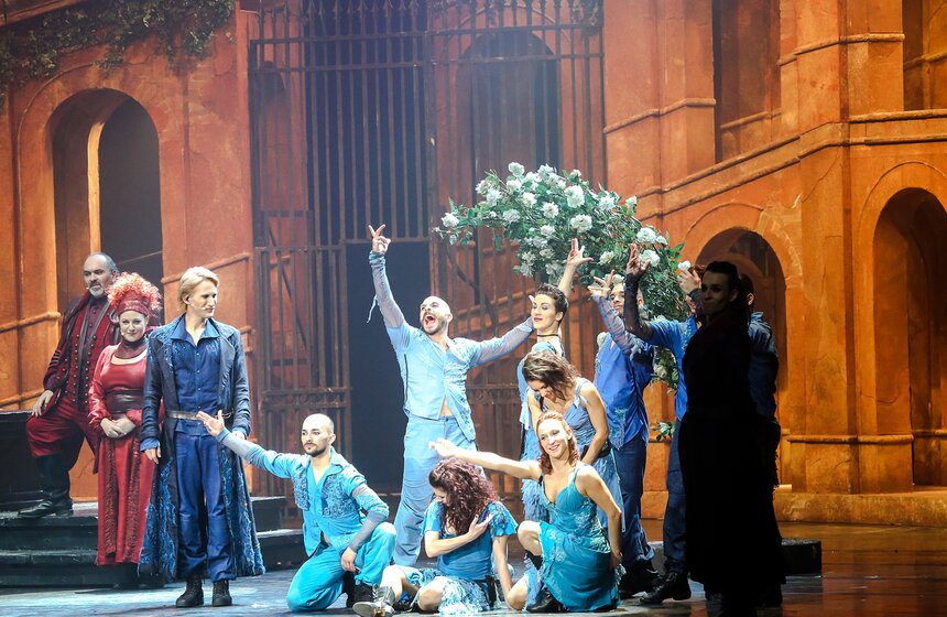 Мюзикл пройдет с 13 по 19 марта, а 15–18 марта будут организованы дневные показы