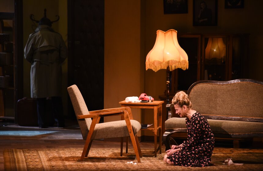 В том спектакле главную роль исполнила Юлия Высоцкая