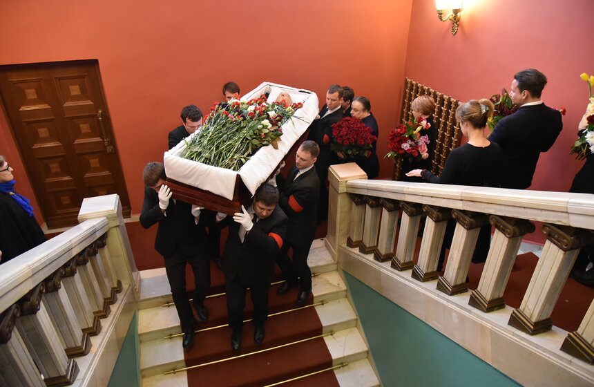 В Москве прощаются с Владимиром Этушем 15 фото