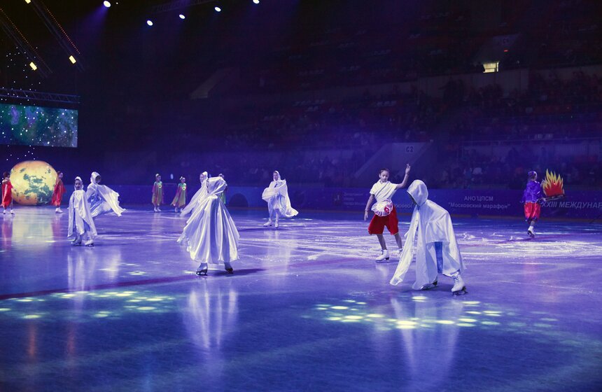 Команды из Москвы и Подмосковья ежегодно принимают участие, демонстрируя традиции московской школы фигурного катания