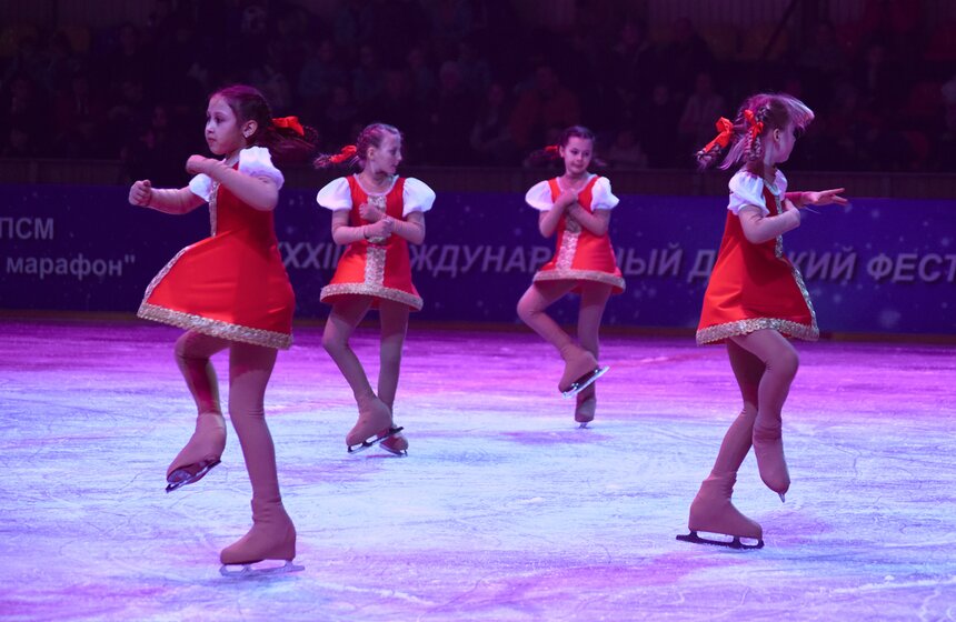Участие в XXXIII Международном детском фестивале танцев на льду приняли свыше 500 человек