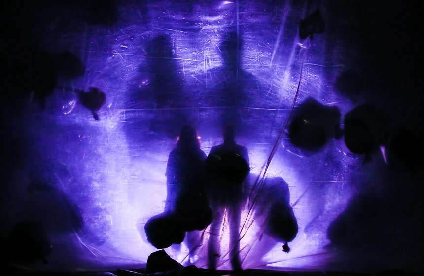 Сюжет спектакля никак не связан с реальным подмосковным городом Дмитровом