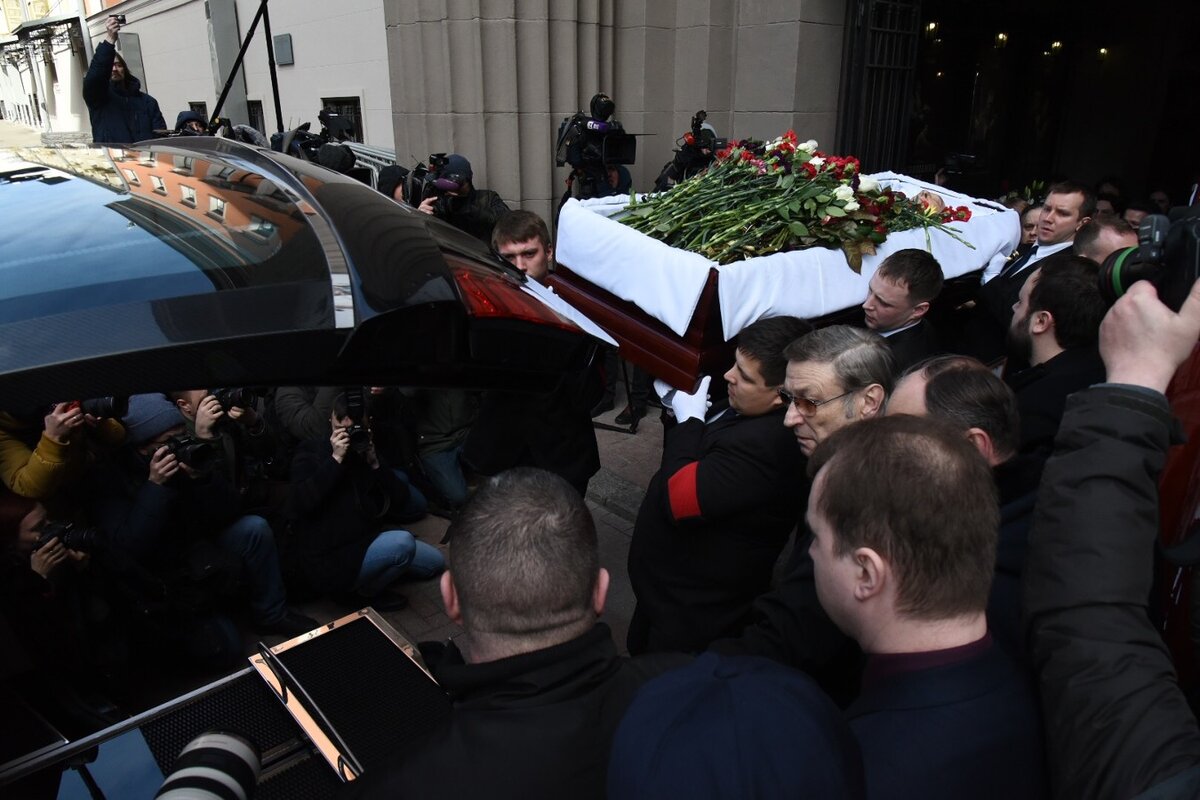 Прощание с данной. Прощание с Владимиром Мусаэльяном. Похороны Сергея Кузнецова в Оренбурге.