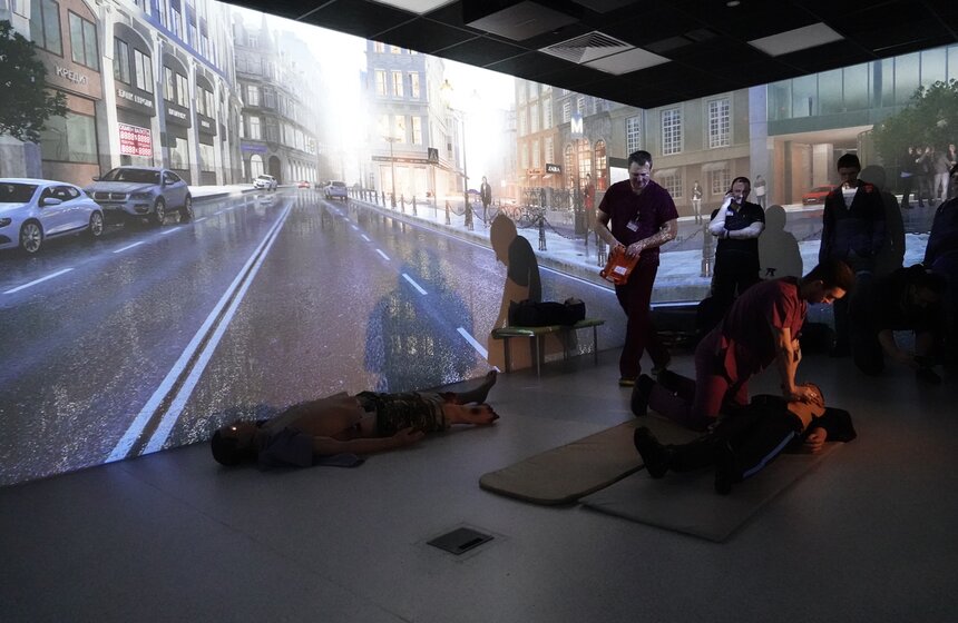 Вторая программа посвящена профилактике стресса у самих врачей