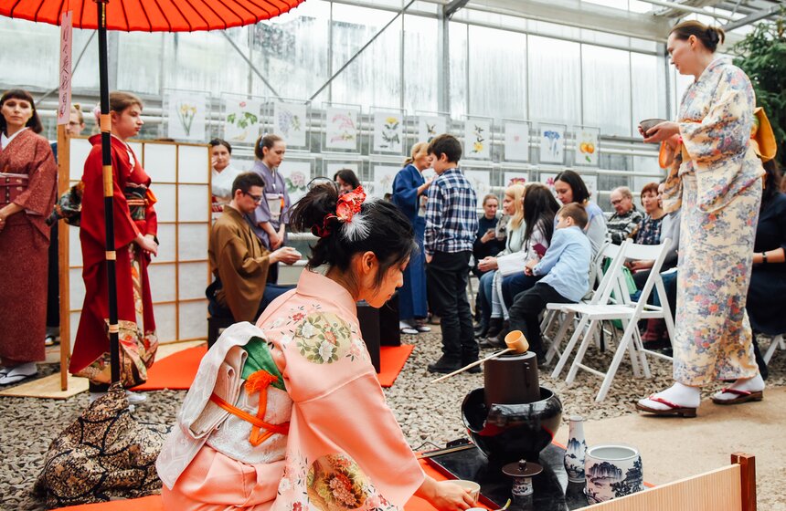 "Большая чайная церемония" прошла при поддержке посольства Японии в России