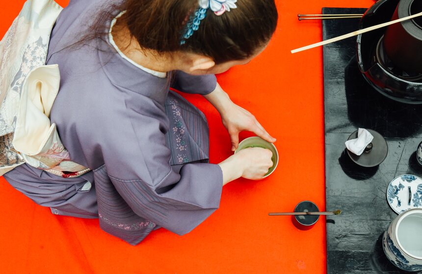 Жители Японии взяли за основу церемонии – спокойствие, естественность и простоту