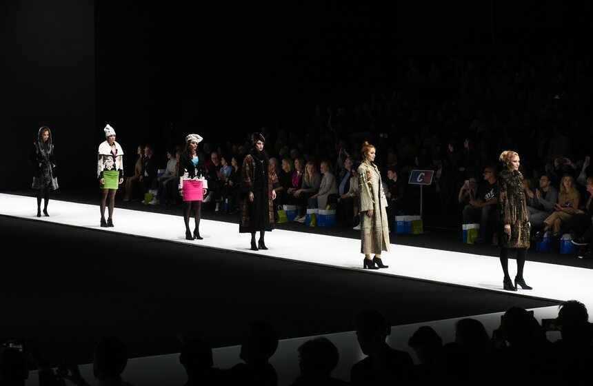 Честь открыть Гала-показ досталась Вячеславу Зайцеву