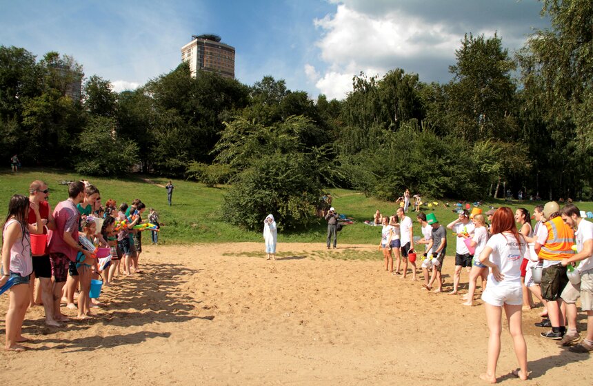 В Строгино состоялась водная битва 11 фото