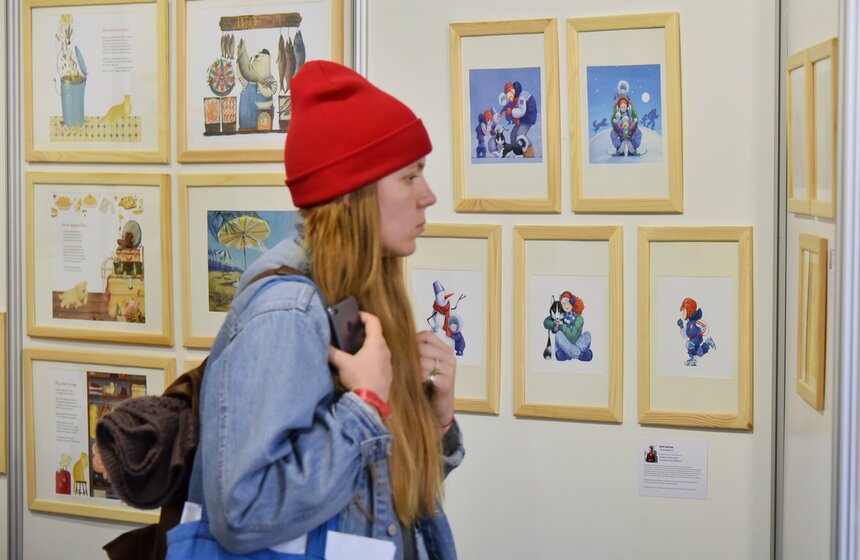 Фестиваль "Морс" проходил на новой площадке "Хлебзавода", где были представлены два спецпроекта: "Рисовальная карта Москвы" и навигатор "Где учиться иллюстратору"