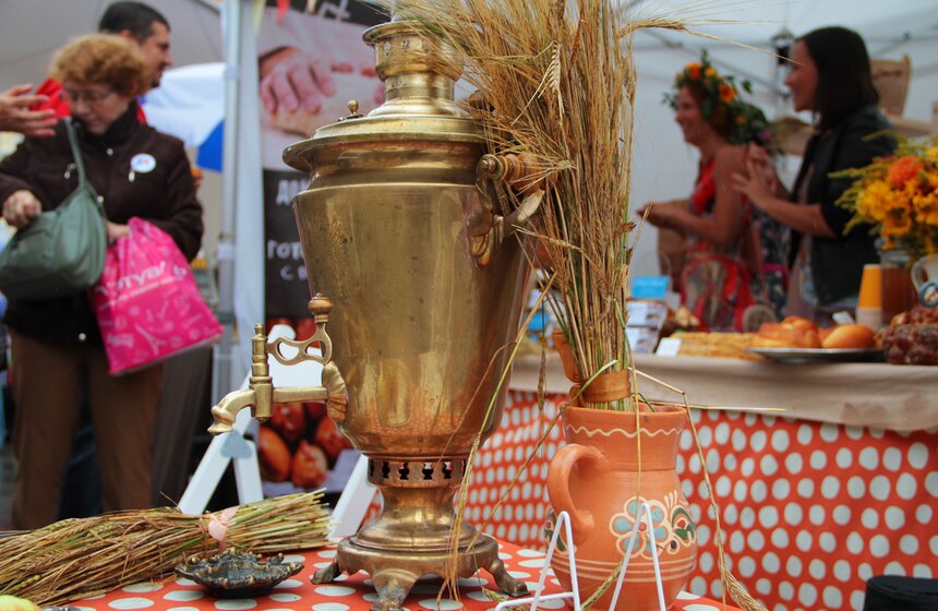В Москве прошел фестиваль московского калача 13 фото