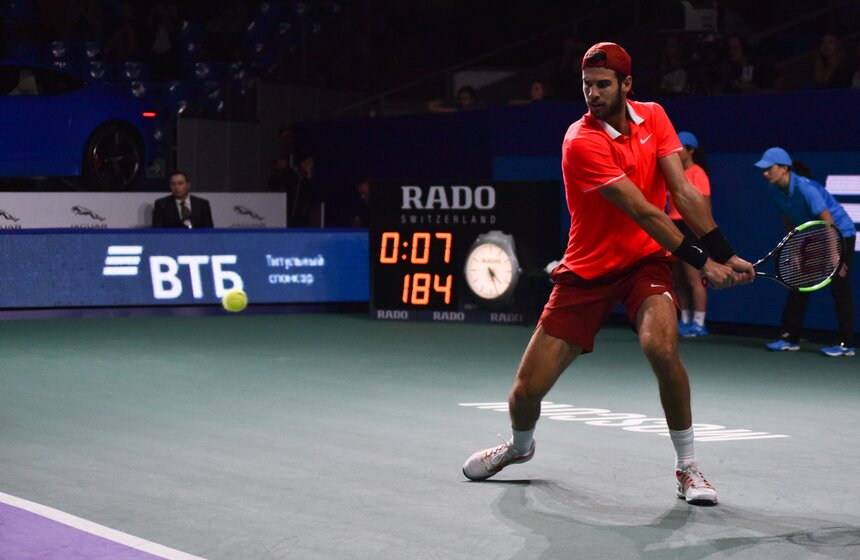 Карена сразу же сумел наладить подачу, а соперник так и не придумал противоядия против нее