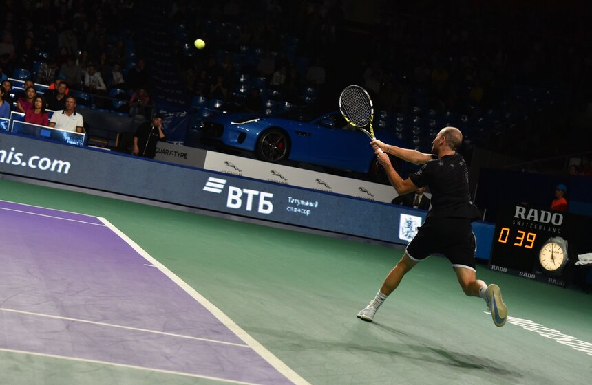 Попутно Хачанов вернул себе звание первой ракетки страны. В понедельник он переместится на 19 место в рейтинге ATP, тогда как его друг Медведев станет 20