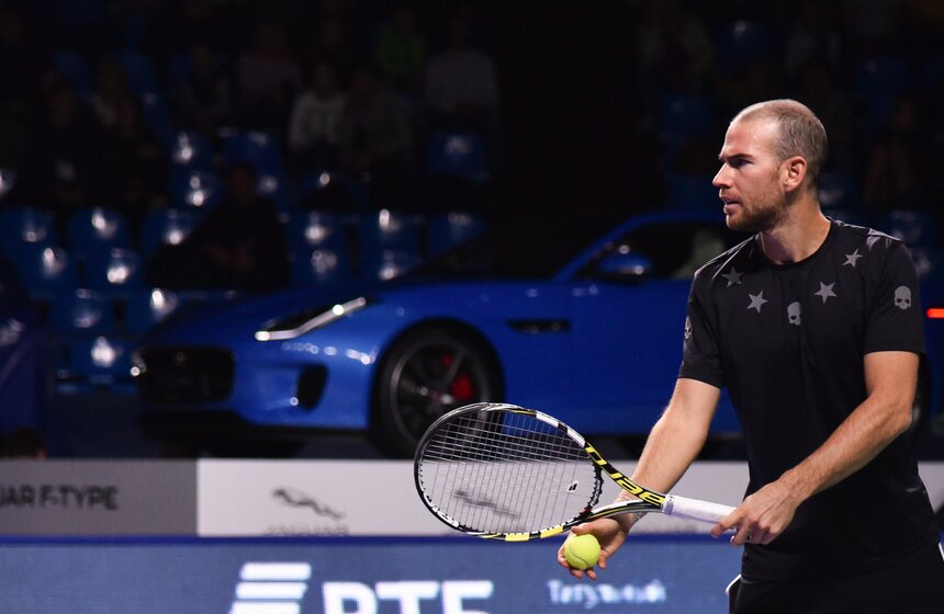 В 2016 году спортсмен побеждал в китайском Чэнду и в 2018 году во французском Марселе