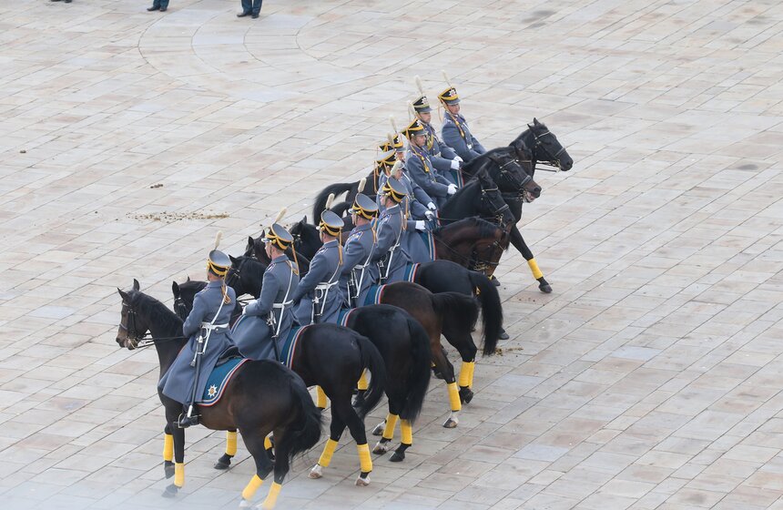 Это был 32-раз в этом году, когда военнослужащие Президентского полка участвовали в разводе караулов