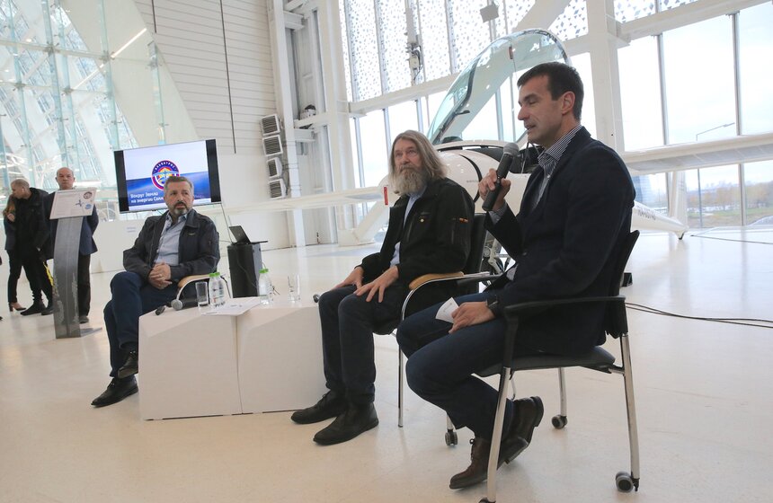 Разработчики уверены, что проект "Альбатрос" станет стимулом для развития новой авиации, основанной на электрических системах движения