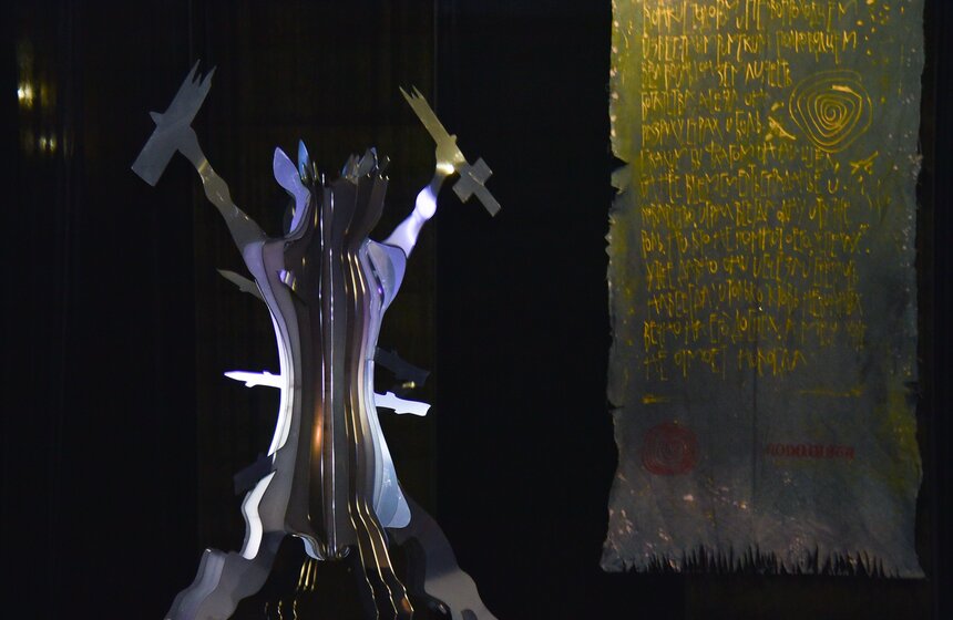 In Dante Veritas – это не визуализация "Инферно" Данте и не попытка соперничать с живописцами Сандро Боттичелли или Альбрехтом Дюрером