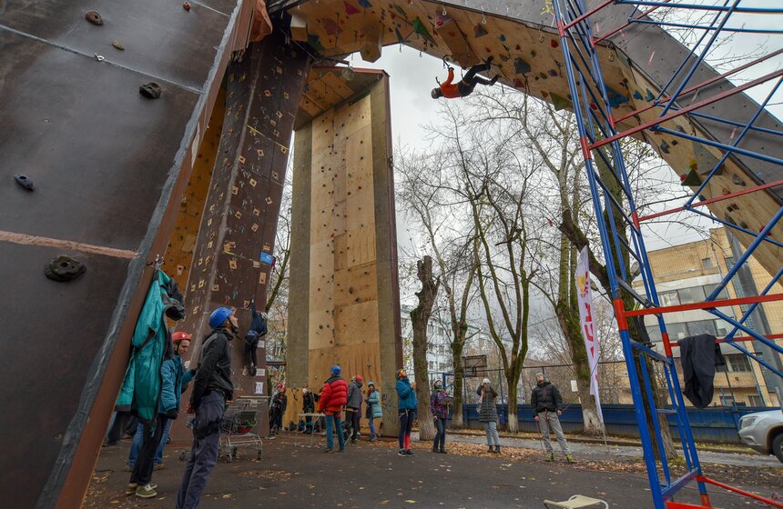 Соревнования проходили на открытом воздухе на территории студгородка МАИ
