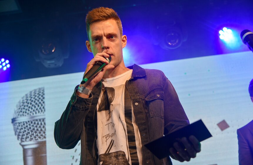 Известный видеоблогер Юрий Дудь назвал победителя в номинации "ВИА"