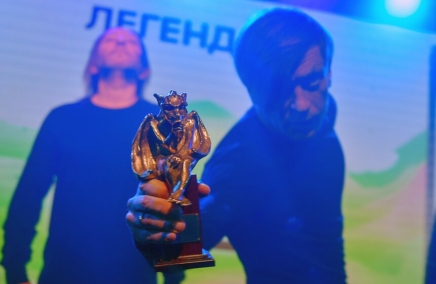 На церемонии вручения группа "БИ-2" получила награду в номинации "Легенда"