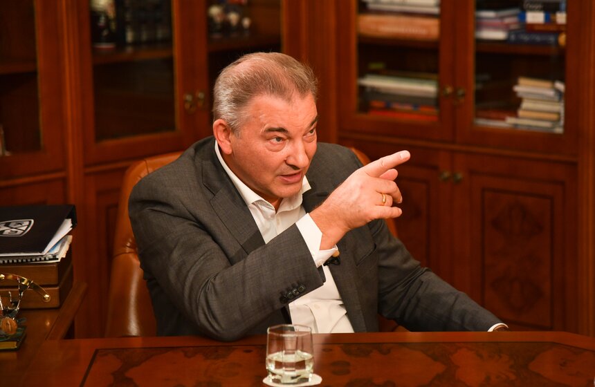 Почему его сын не стал хоккеистом