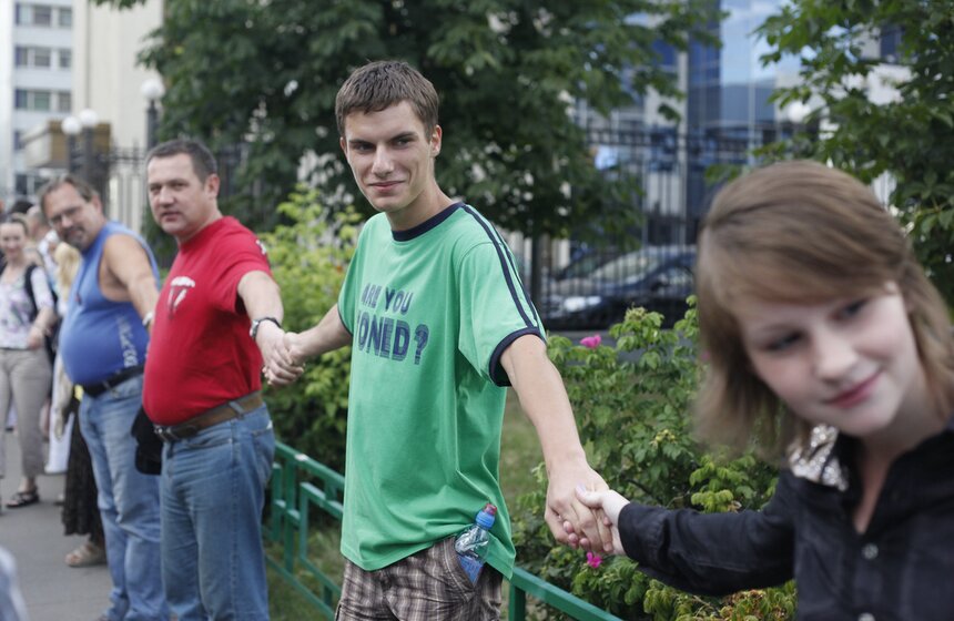 Акция оппозиции у здания Следственного комитета 23 фото