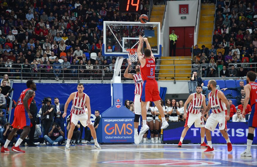 Для ЦСКА эта победа стала пятой подряд в Евролиге. Российская команда остается единственной, которая в нынешнем сезоне турнира не потерпел ни одного поражения