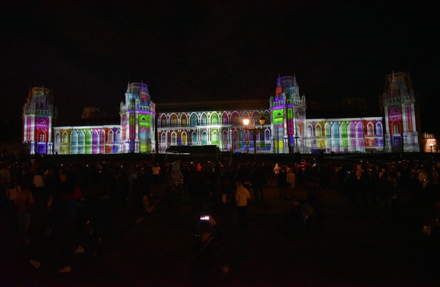 Также в этом году площадка фестиваля в "Царицыне" станет частью программы международного конкурса Art Vision
