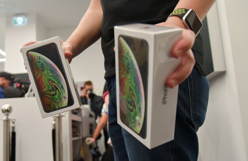 Цены на устройства модификации XS составляют от 87 990 руб, на XS Max — от 96 990 руб