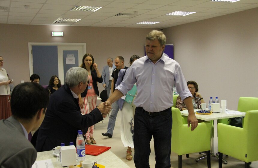 На "Москва FM" начался 6-й раунд предвыборных дебатов 3 фото