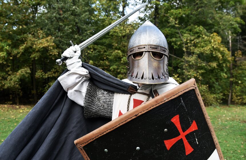 Самый нарядный участник забега получил в приз домашний кинотеатр