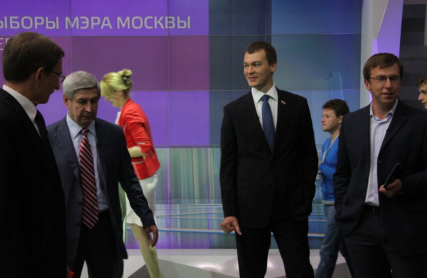 Михаил Дегтярев ответил на вопросы кандидатов в мэры Москвы 3 фото