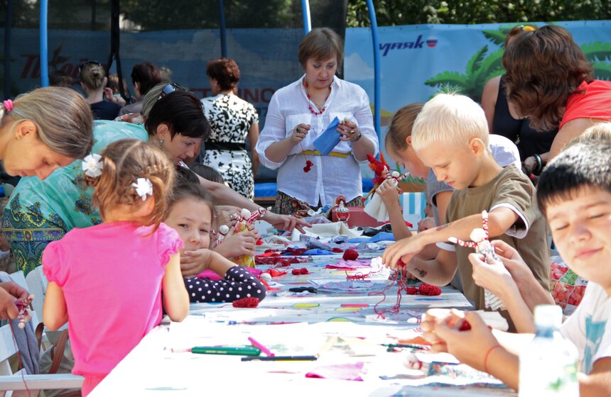 В кинотеатре "Полет" проходят мастер-классы "Коллажная техника" 1 фото