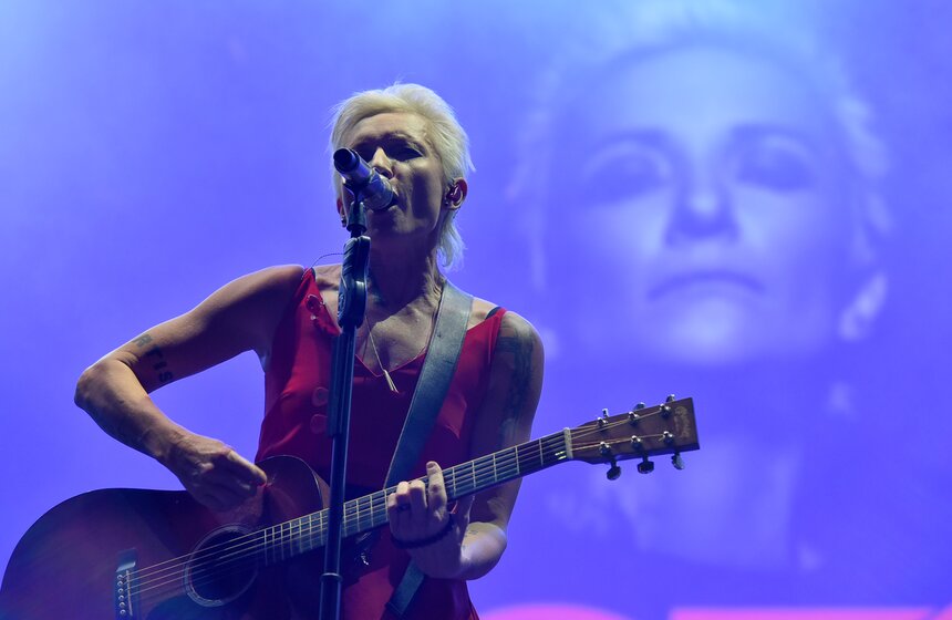 Диана Арбенина – российская певица, музыкант, поэтесса, лидер рок-группы "Ночные снайперы"