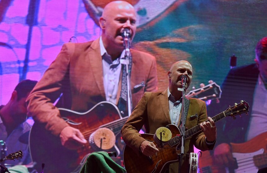 "Несчастный случай" – советская и российская рок-группа, образованная в 1983 году Алексеем Кортневым и Валдисом Пельшем