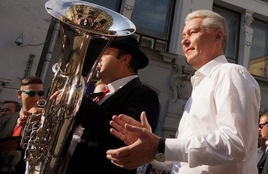 Никольская улица стала пешеходной 11 фото