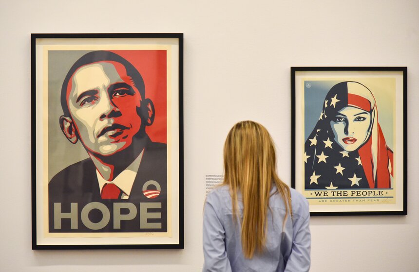 Выставка в ММОМА соответствует авторской позиции и является, с одной стороны, анализом его деятельности, а с другой — обращенным к широкой общественности призывом к ответственной свободе