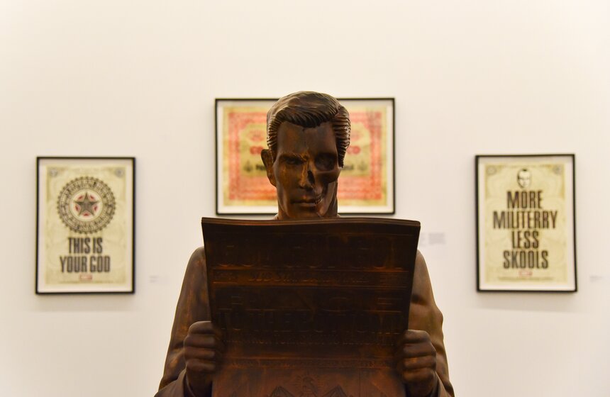 Шепард Фэйри. Manifest Density, ржавчина не дремлет, 2017. Технополимер