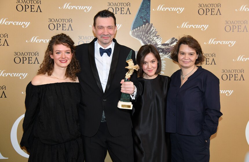 На Мосфильме вручили ХХ юбилейную премию "Золотой орел" 33 фото