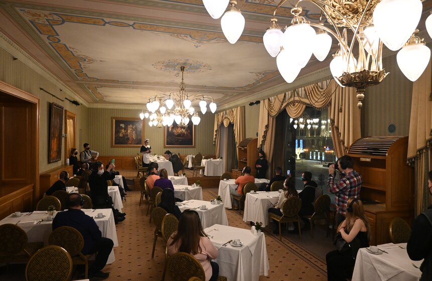 В Москве прошли ночные экскурсии по метро и отелю "Националь" 23 фото