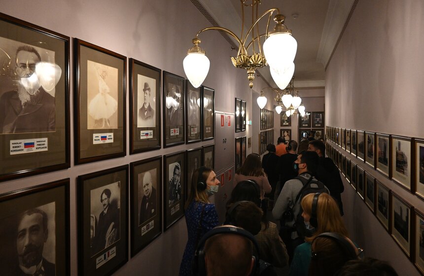 В Москве прошли ночные экскурсии по метро и отелю "Националь" 25 фото