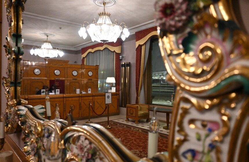 В Москве прошли ночные экскурсии по метро и отелю "Националь" 16 фото