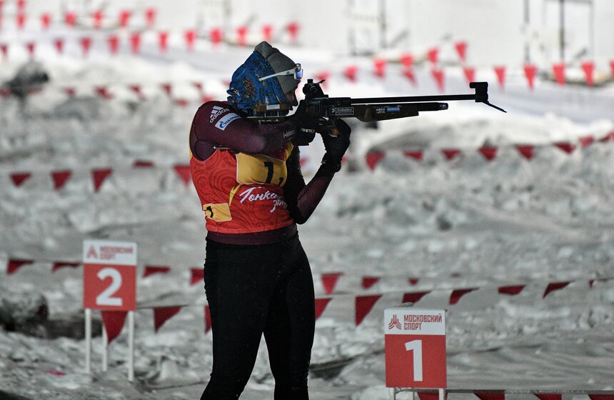 Соревнования по биатлону "Гонка звезд" прошли в Лужниках 10 фото