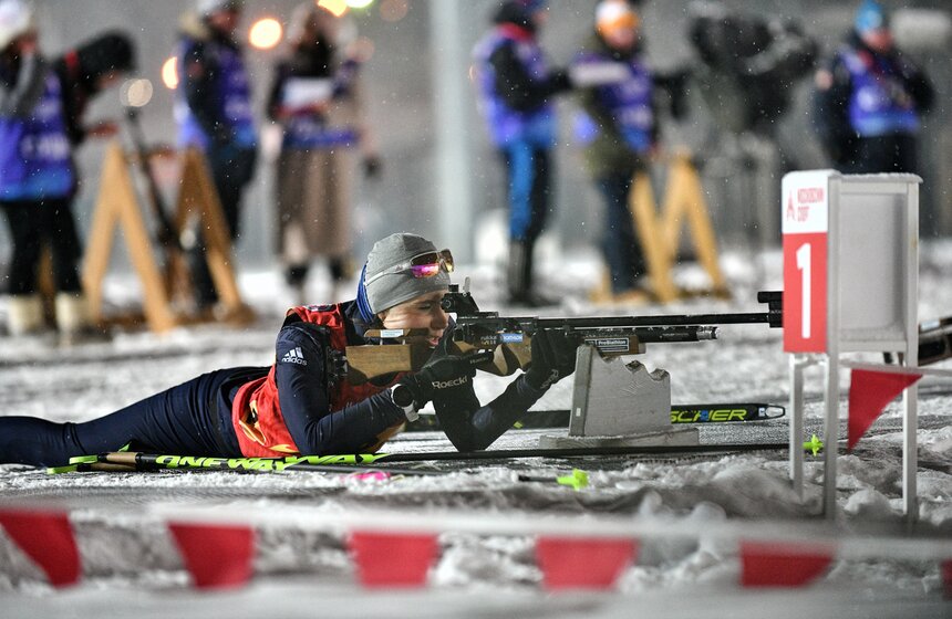 Соревнования по биатлону "Гонка звезд" прошли в Лужниках 15 фото